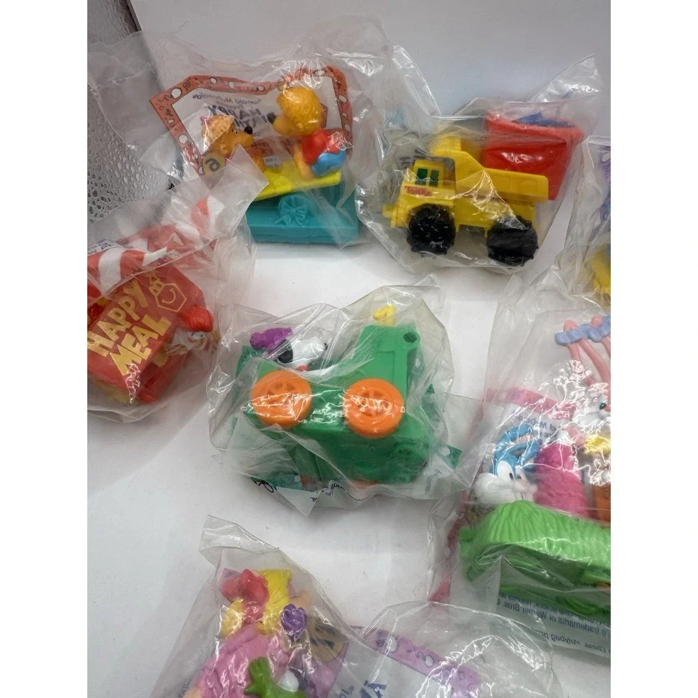 McDonald's 1994 Happy Birthday LOT OF 10 Happy Meal Toys sealed Fast Shipping